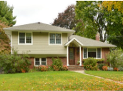 Need a fast house sale in Roanoke Virginia with no fees
